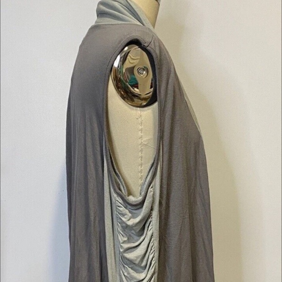 Her Universe Star Wars Cardigan - Picture 2 of 7